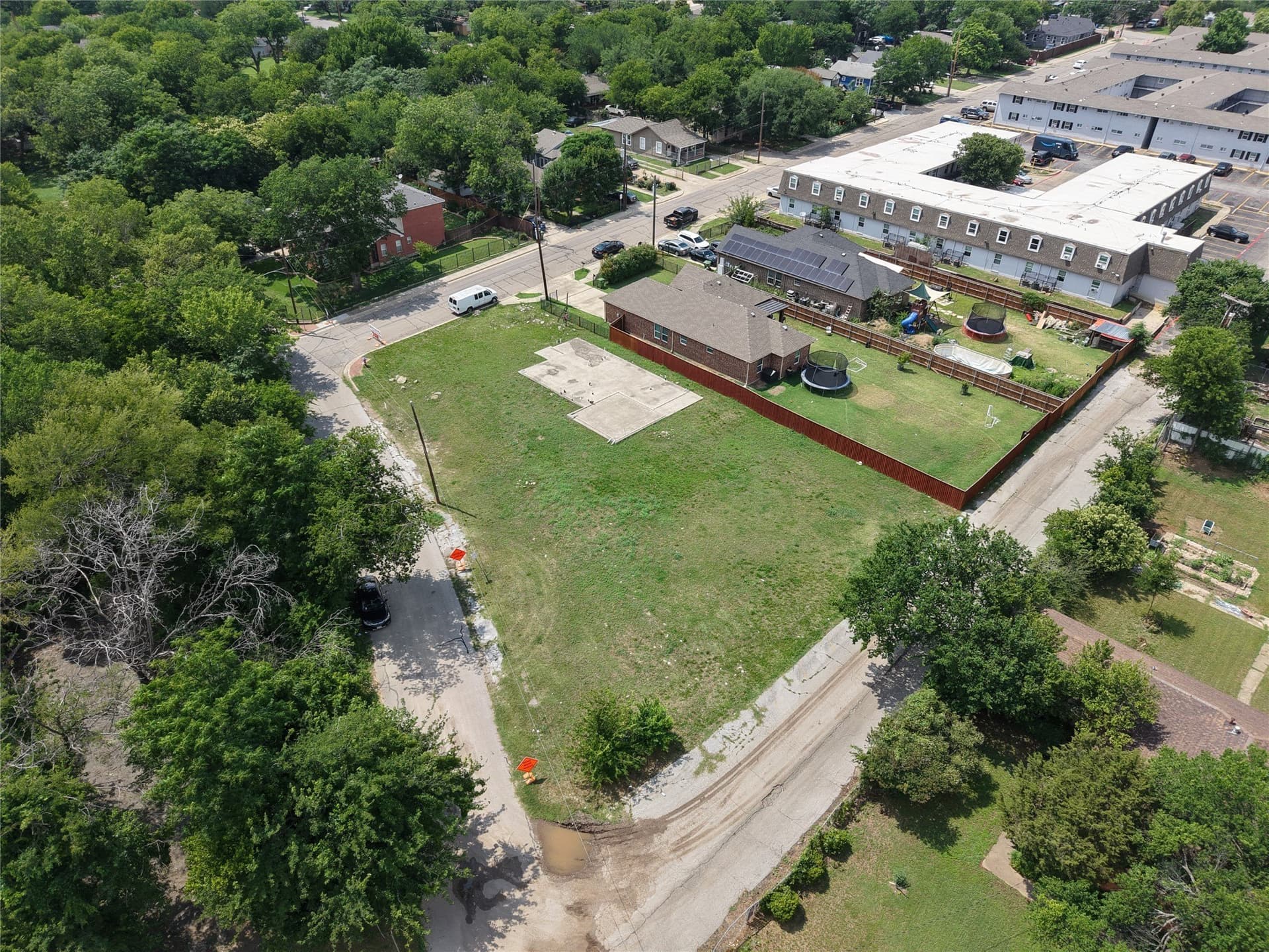 0.35 acres in Dallas County gallery image 3
