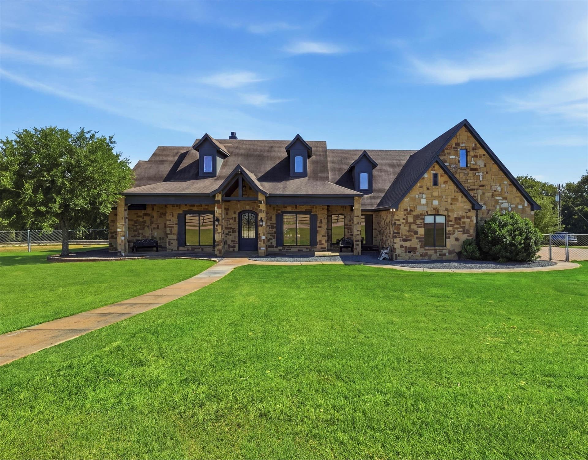 14.85 acres in Tarrant County