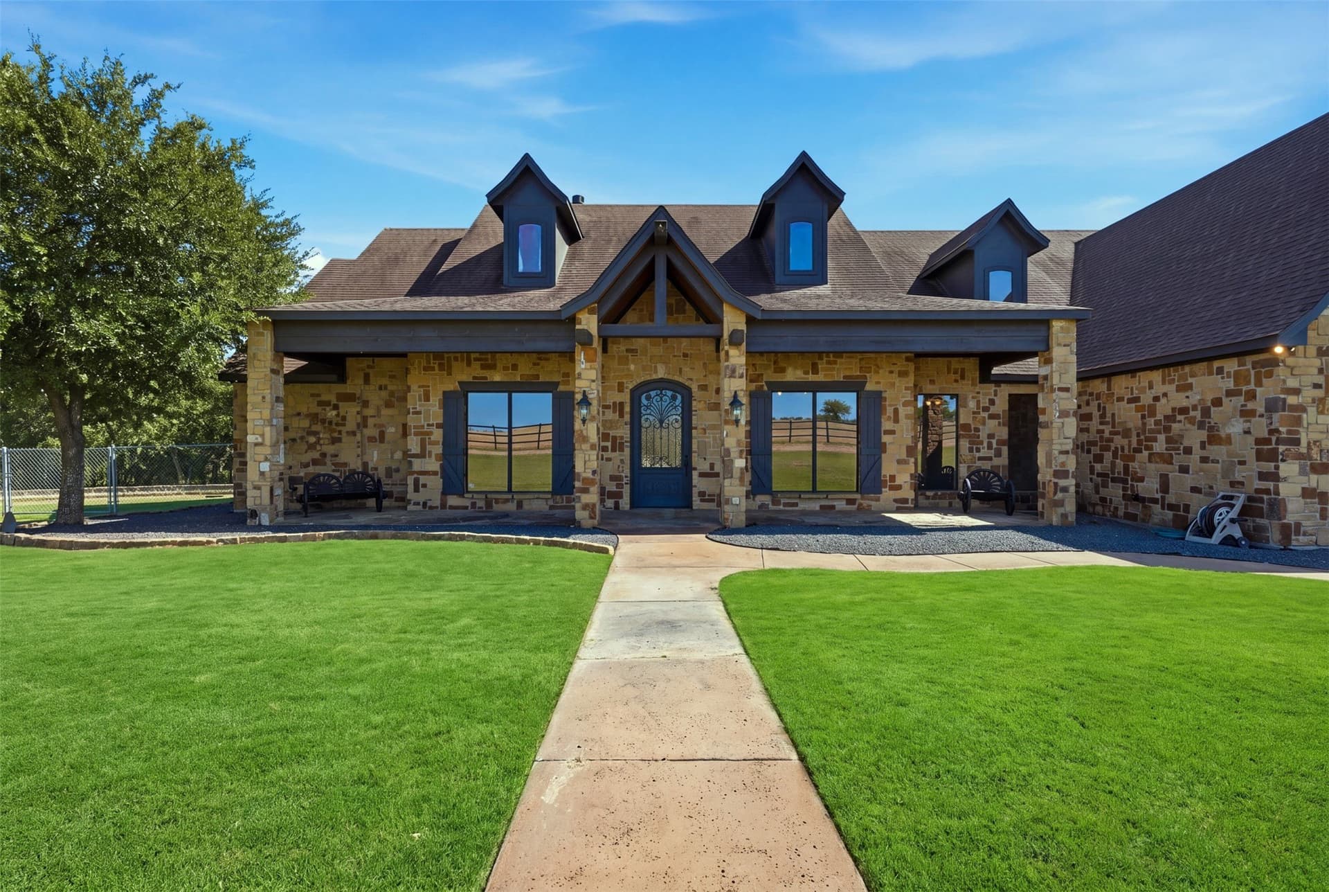 14.85 acres in Tarrant County - photo 2