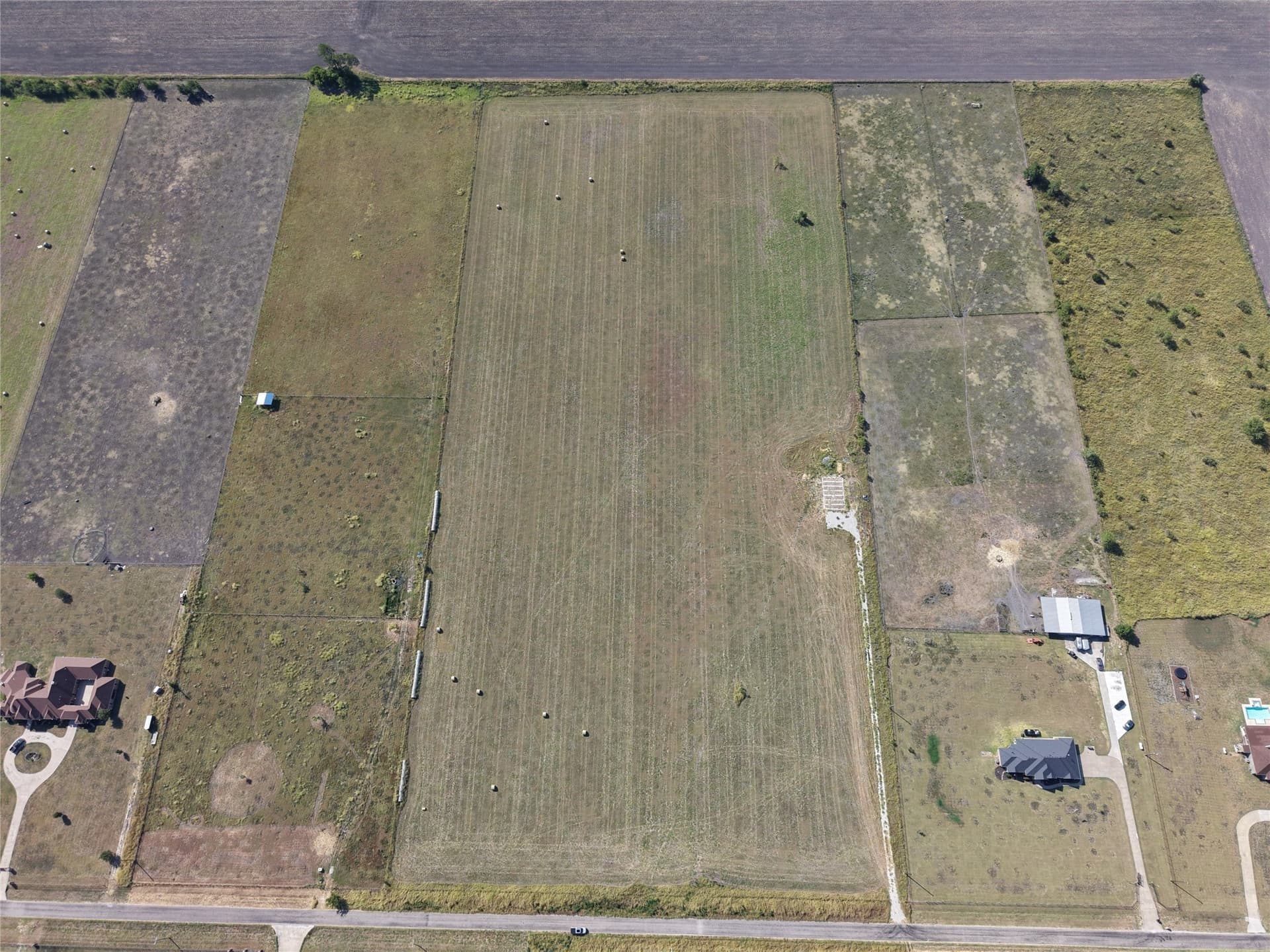 10.54 acres in Ellis County - photo 3