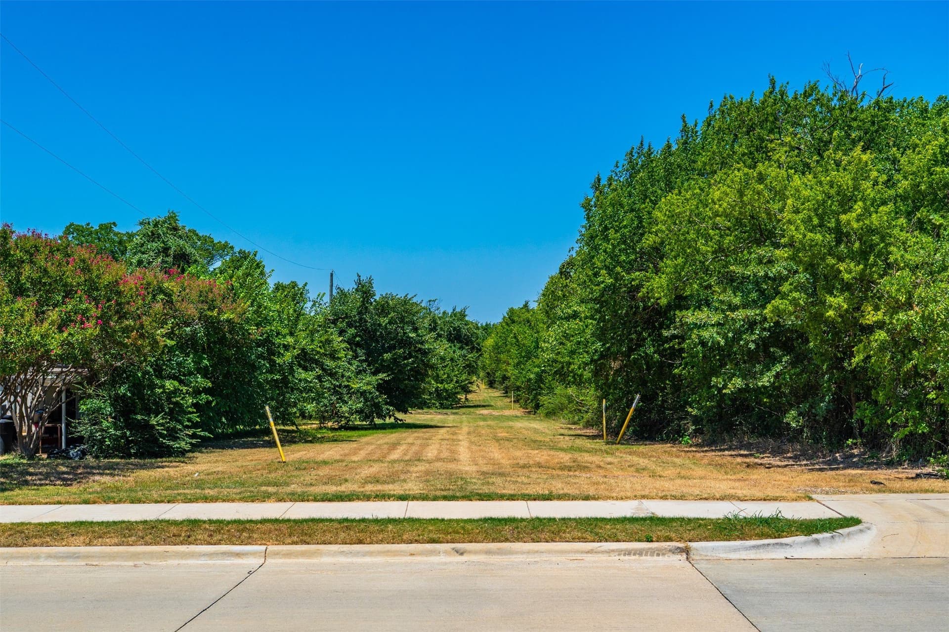 1.25 acres in Tarrant County