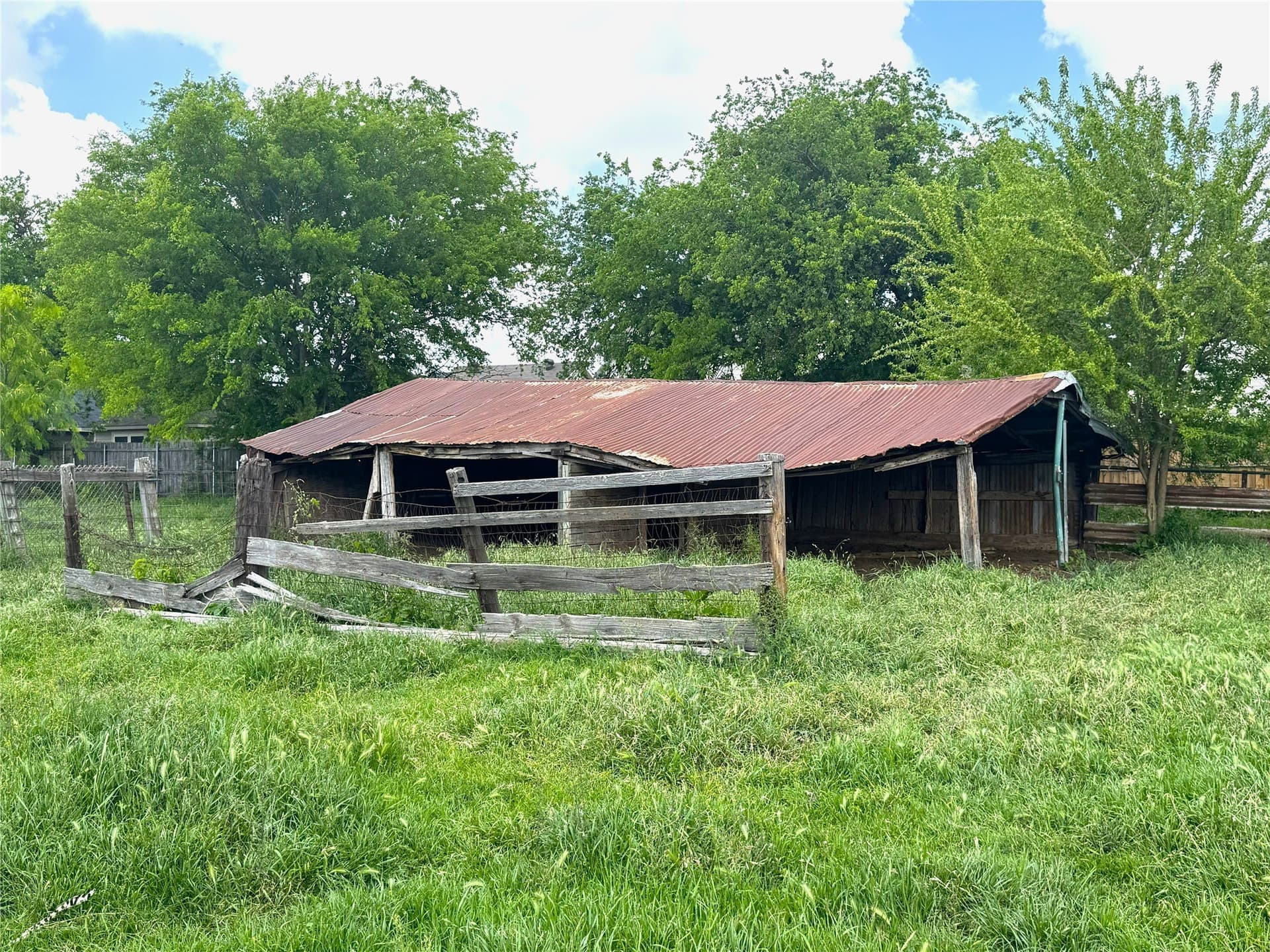 39.39 acres in Tarrant County - photo 20