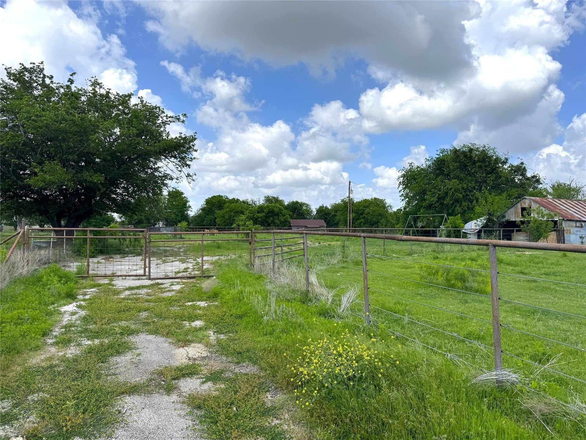 39.39 acres in Tarrant County - photo 27