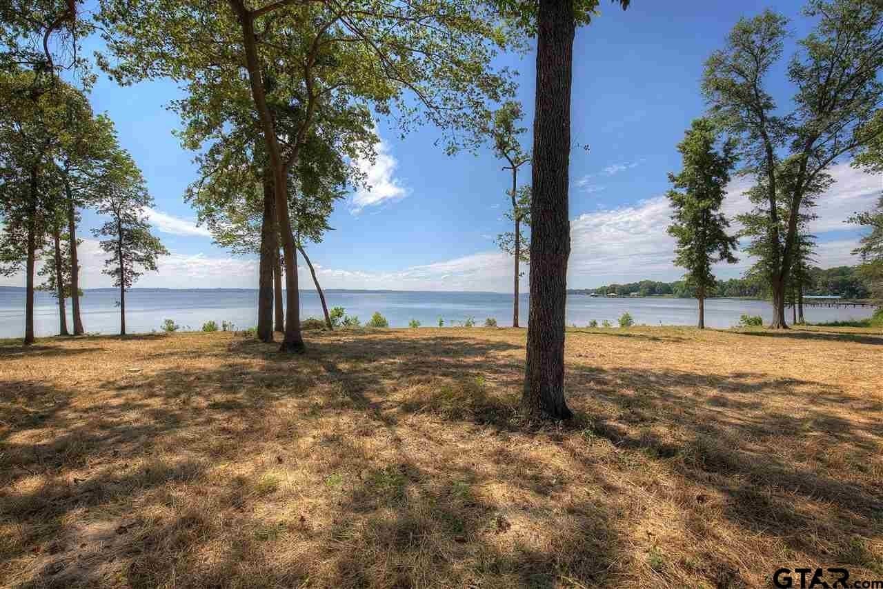 1.35 acres in Henderson County featured view