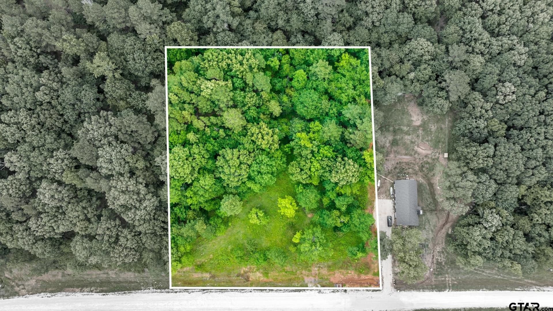 2.21 acres in Smith County gallery image 4