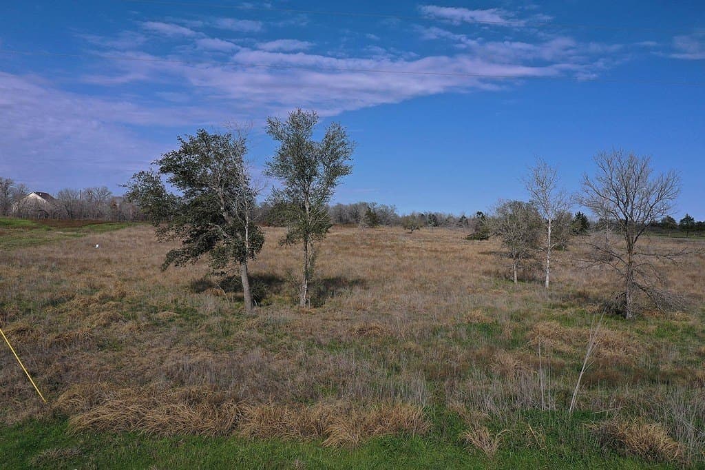 3.7 acres in Gonzales County