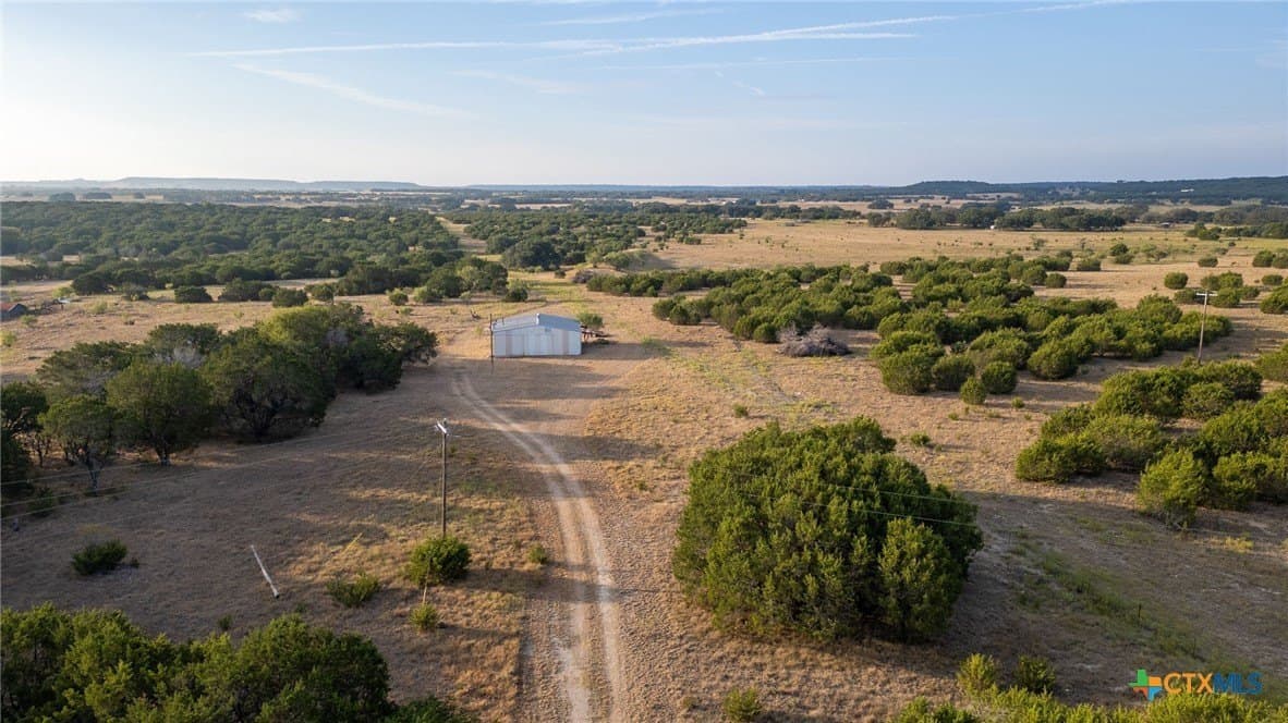 18.21 acres in Lampasas County - photo 2