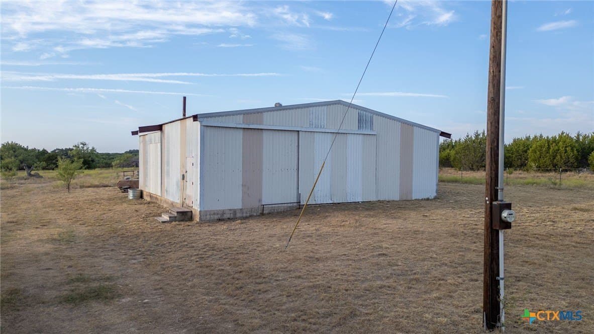 18.21 acres in Lampasas County - photo 5