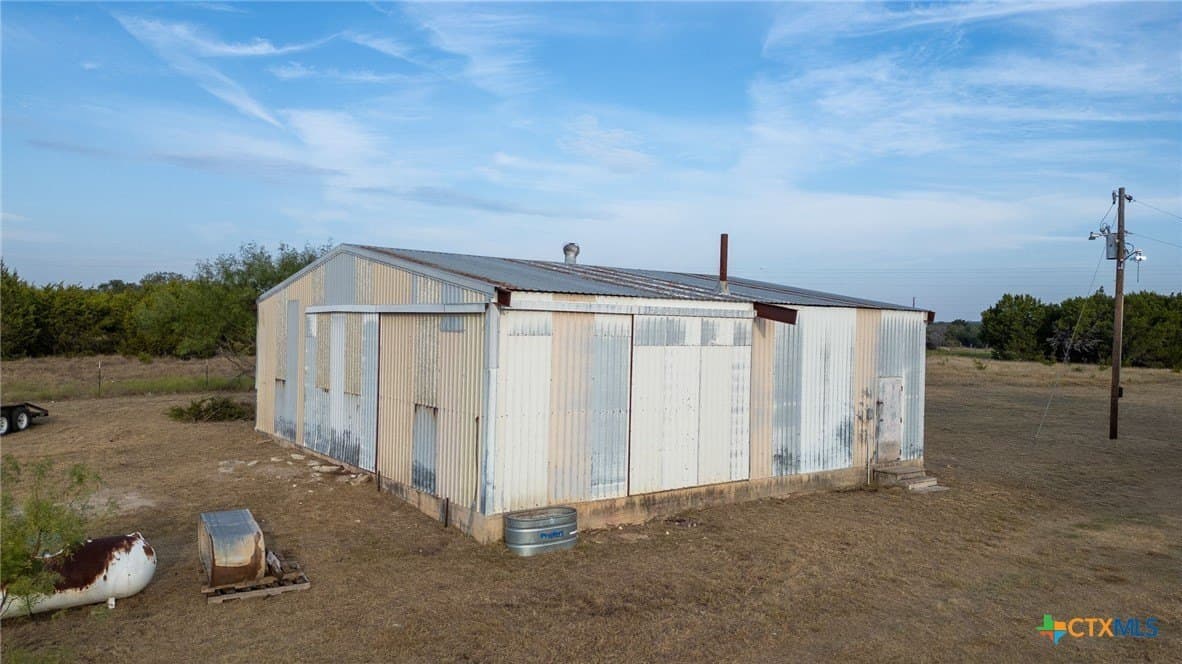 18.21 acres in Lampasas County - photo 6