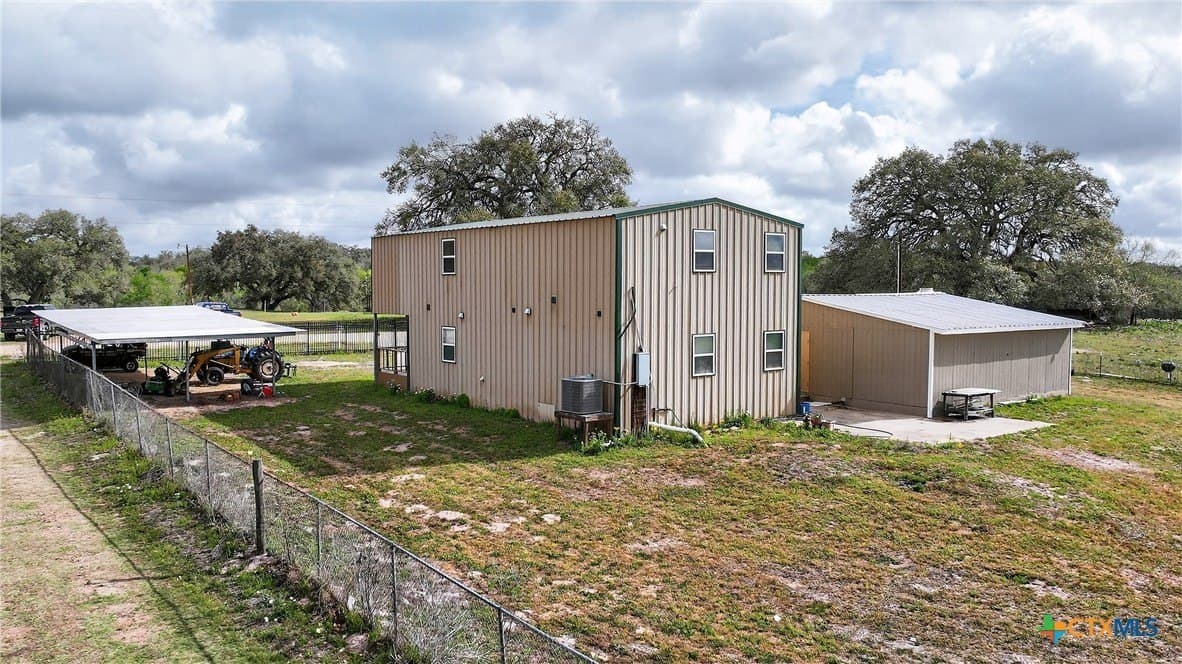 22.5 acres in Goliad County - photo 6