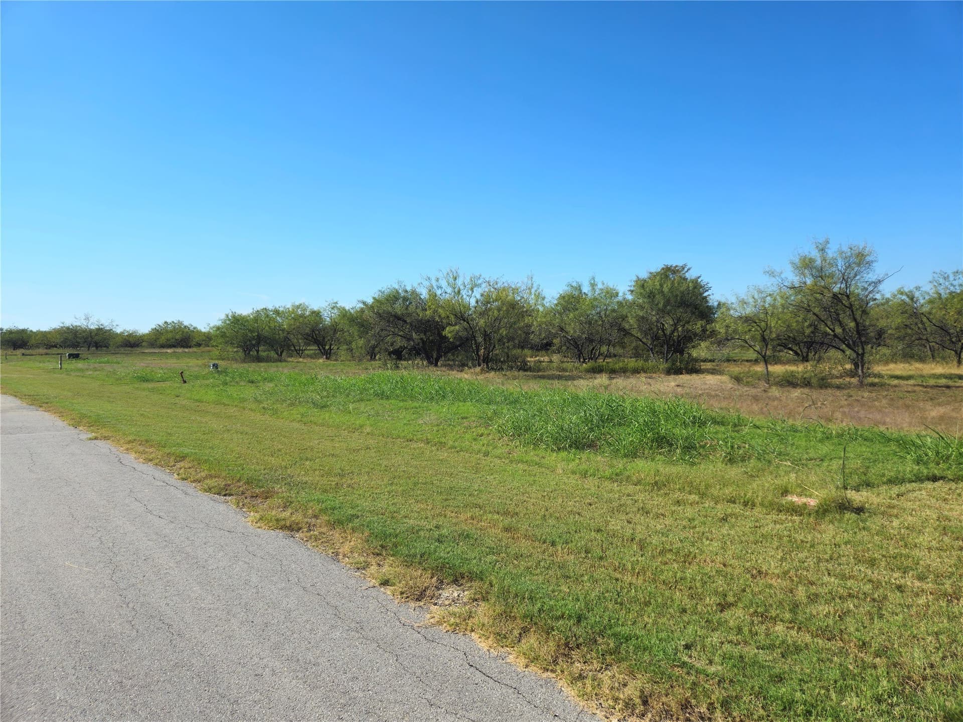 1.26 acres in Navarro County - photo 13