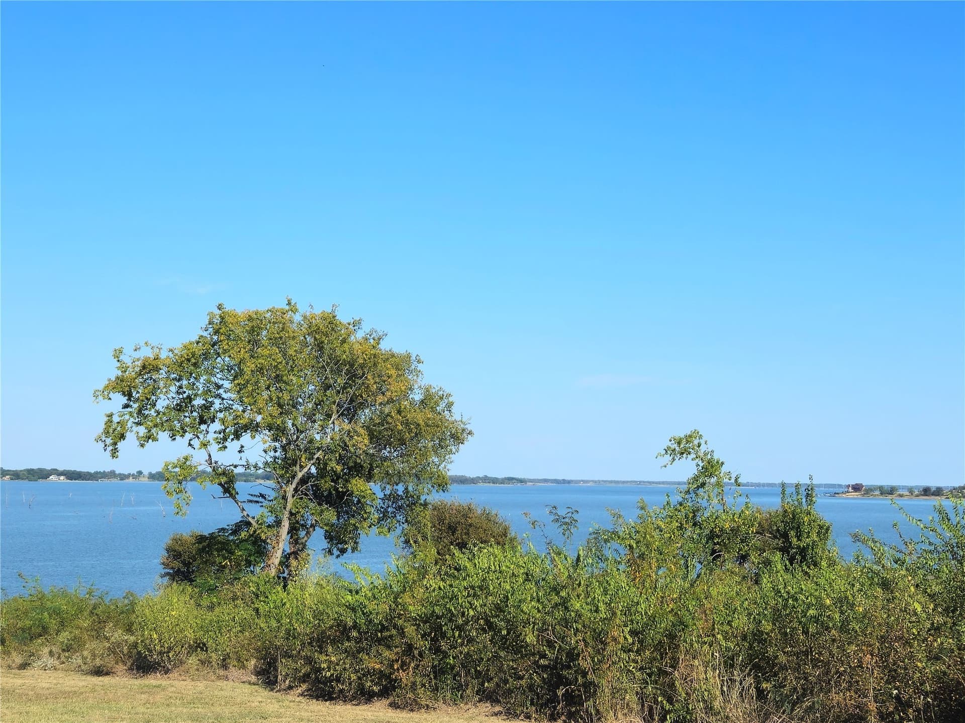 1.26 acres in Navarro County - photo 24