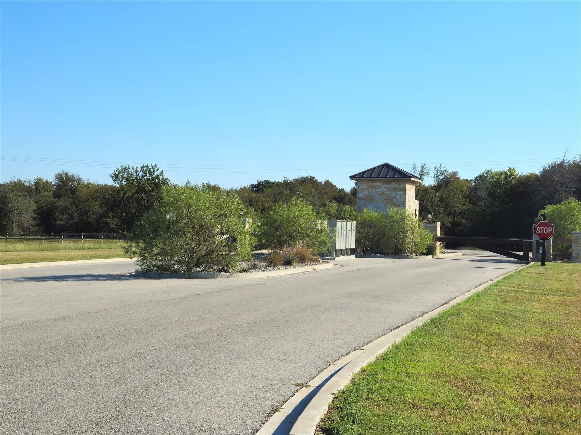 1.26 acres in Navarro County - photo 28