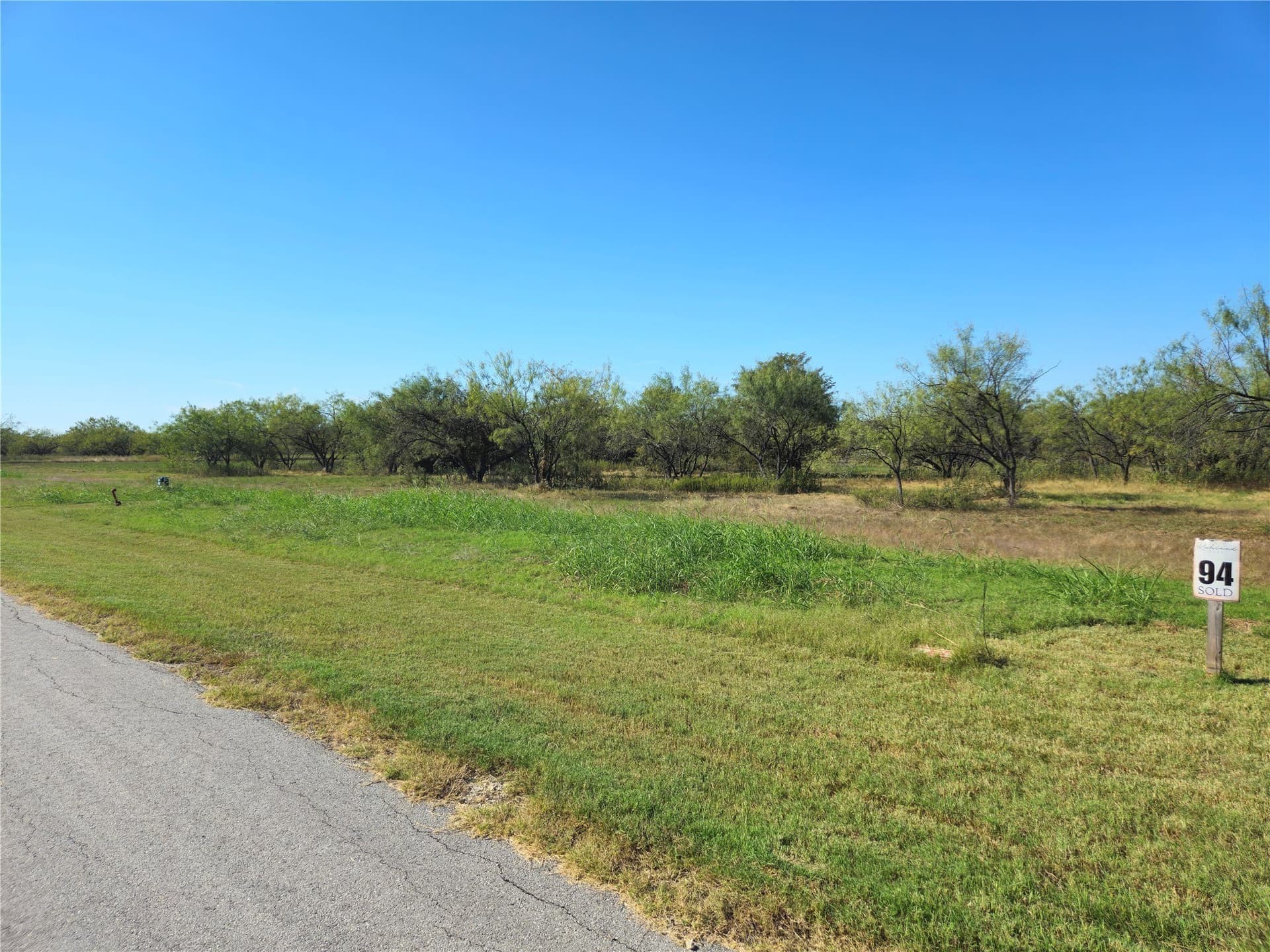 1.26 acres in Navarro County