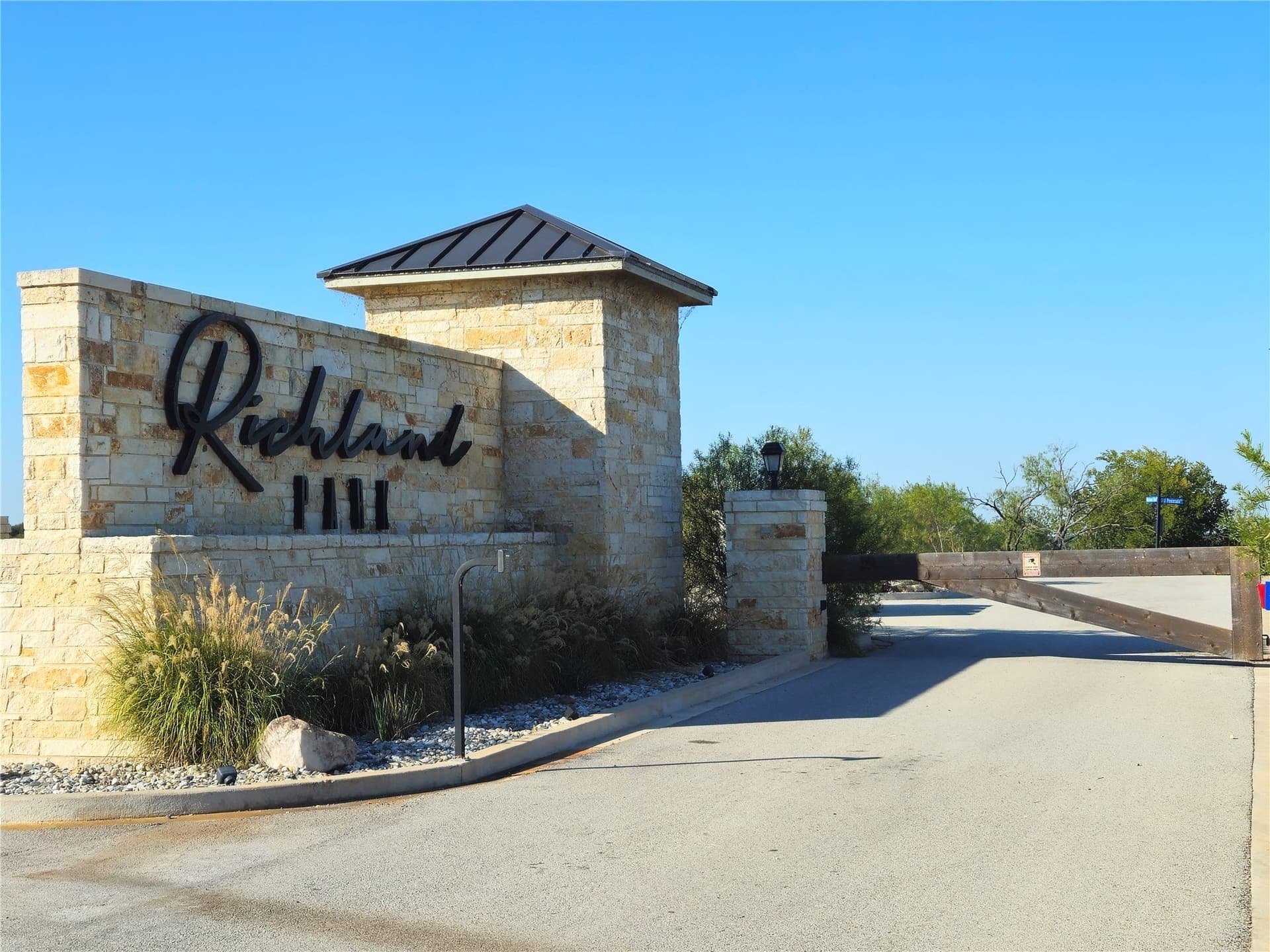 1.26 acres in Navarro County - photo 29