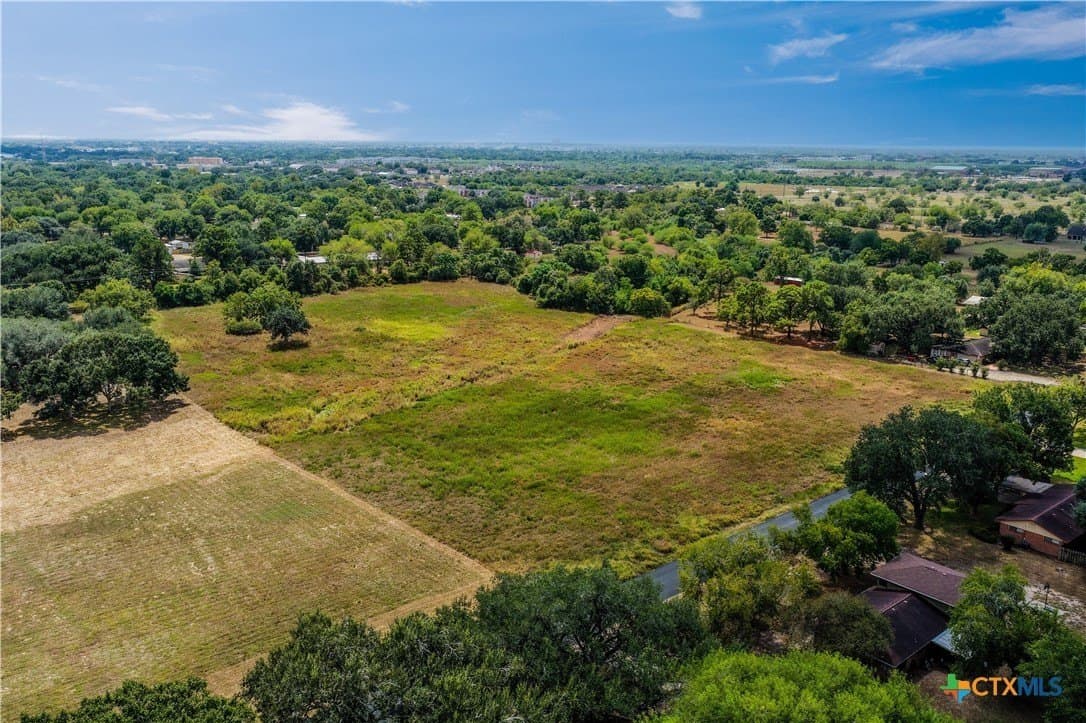 6.88 acres in Victoria County - photo 7
