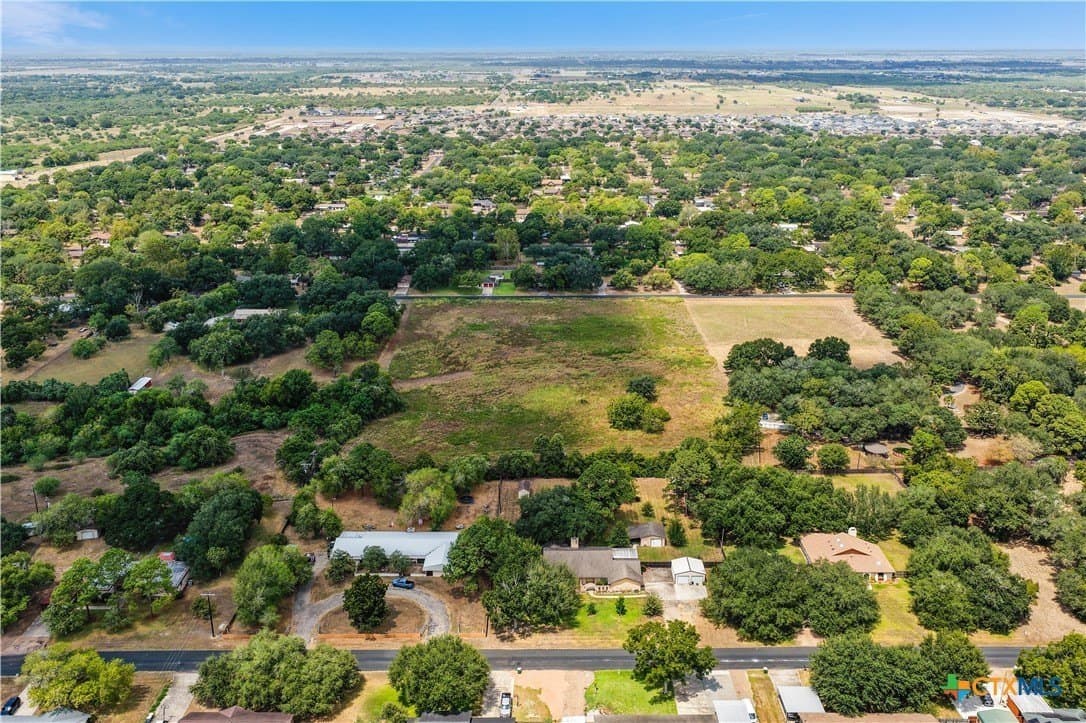 6.88 acres in Victoria County - photo 4