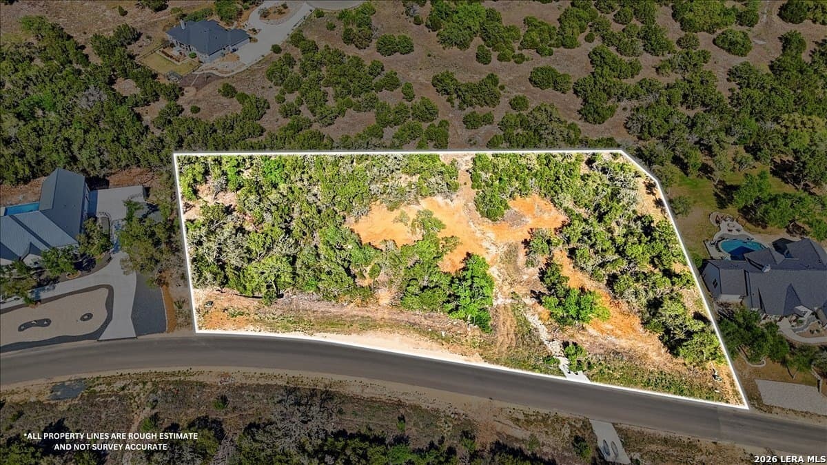 2.28 acres in Comal County gallery image 3
