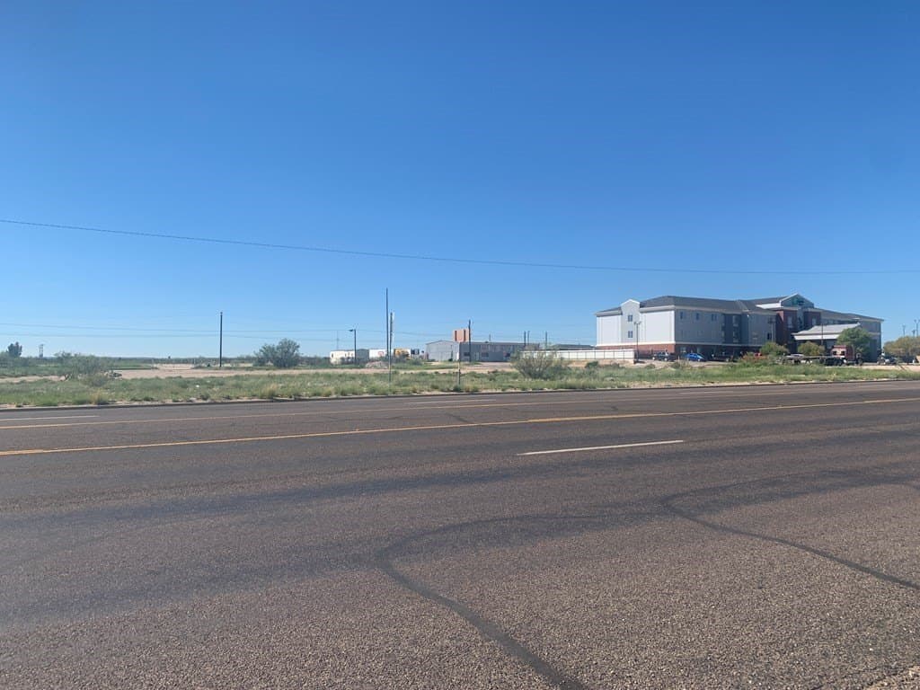 2.07 acres in Pecos County gallery image 4