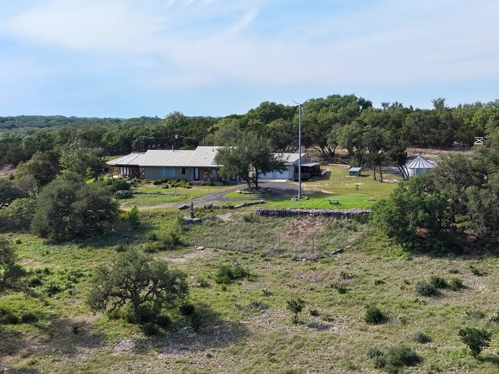 39 acres in Kerr County gallery image 4