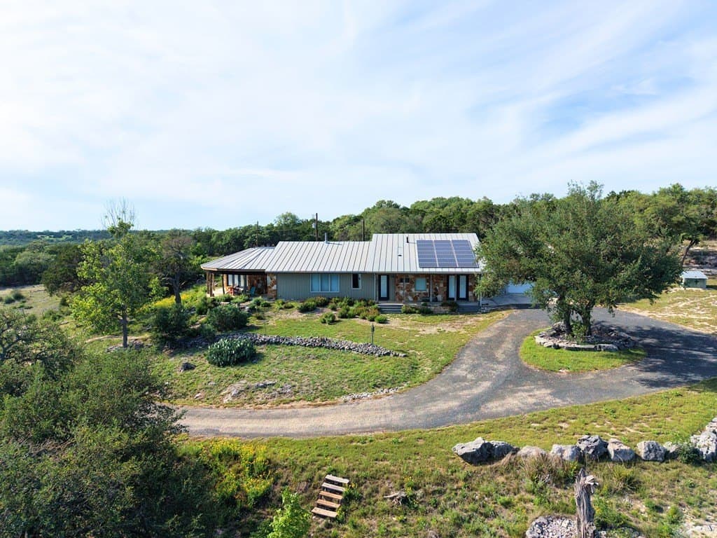 39 acres in Kerr County gallery image 2