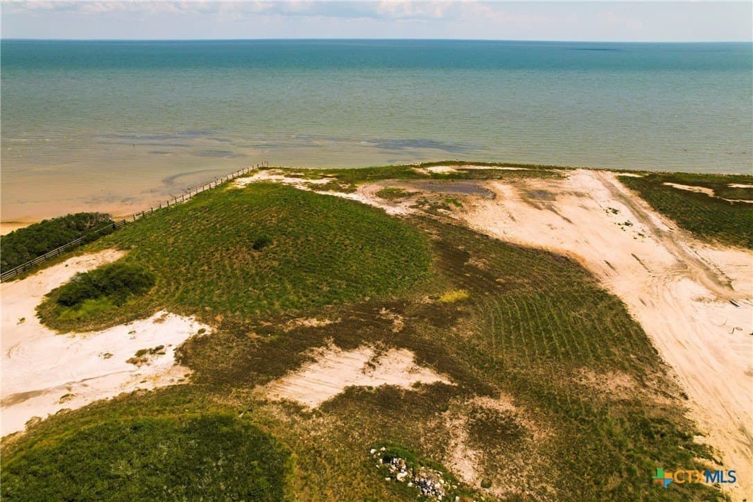 1.72 acres in Calhoun County - photo 12