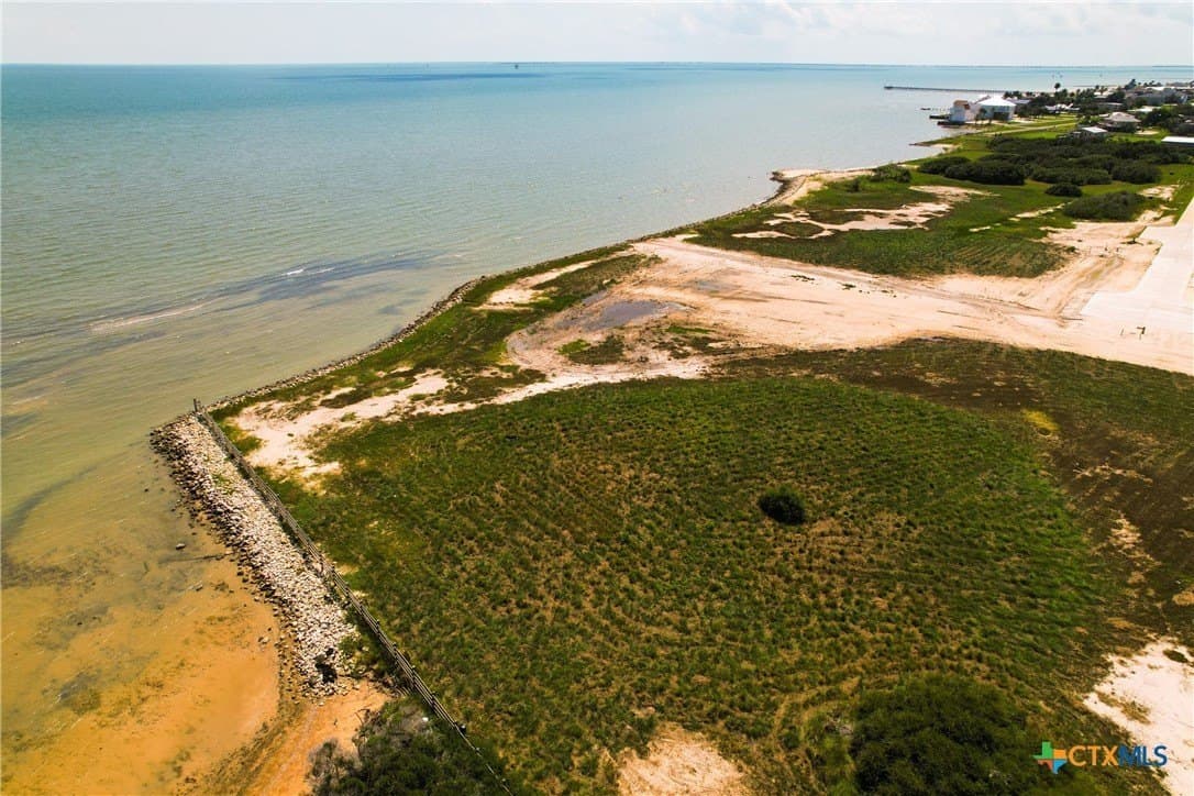 1.72 acres in Calhoun County - photo 11