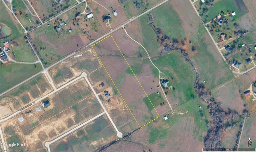 11 acres in Ellis County