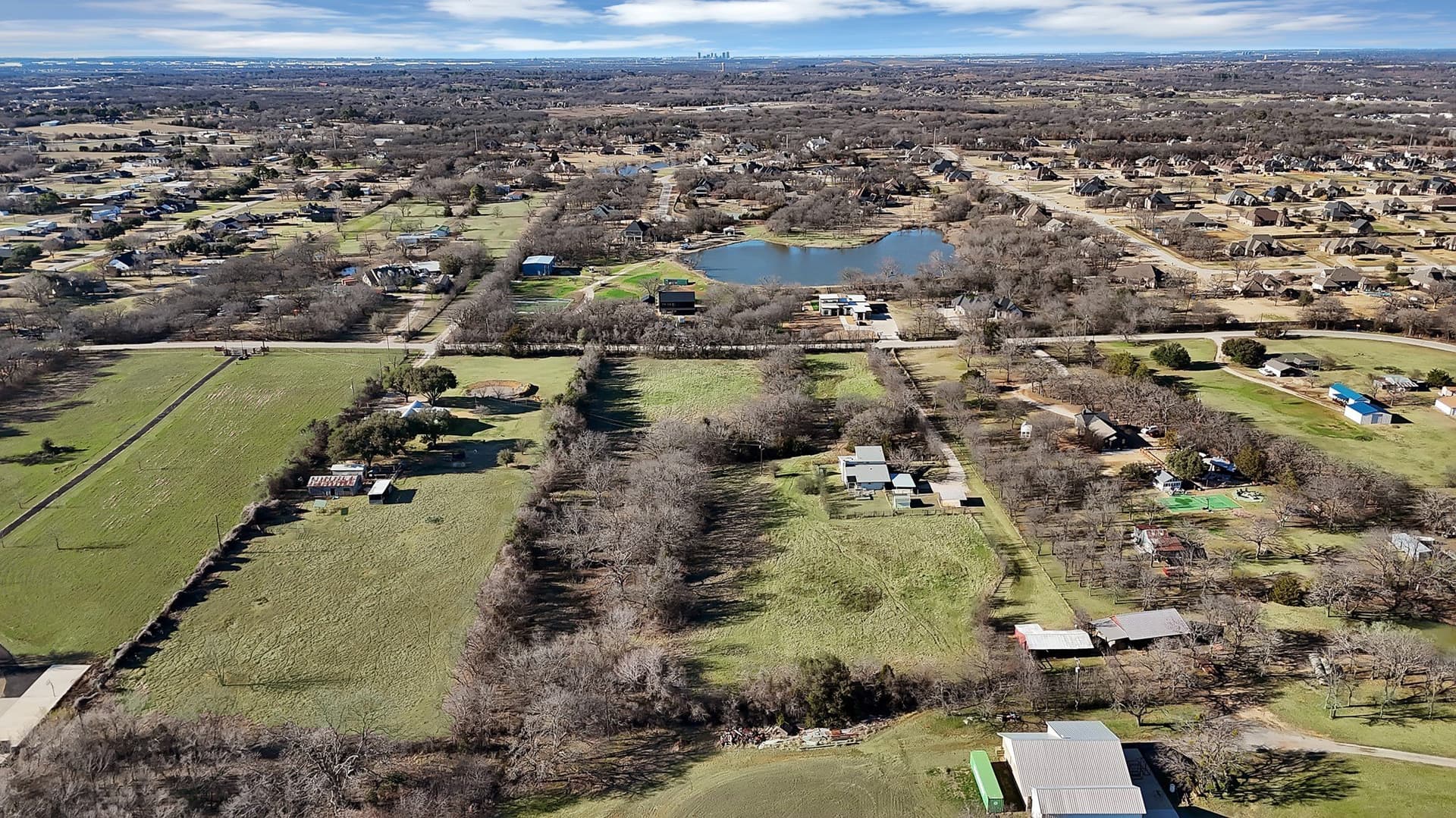 7.6 acres in Tarrant County - photo 4