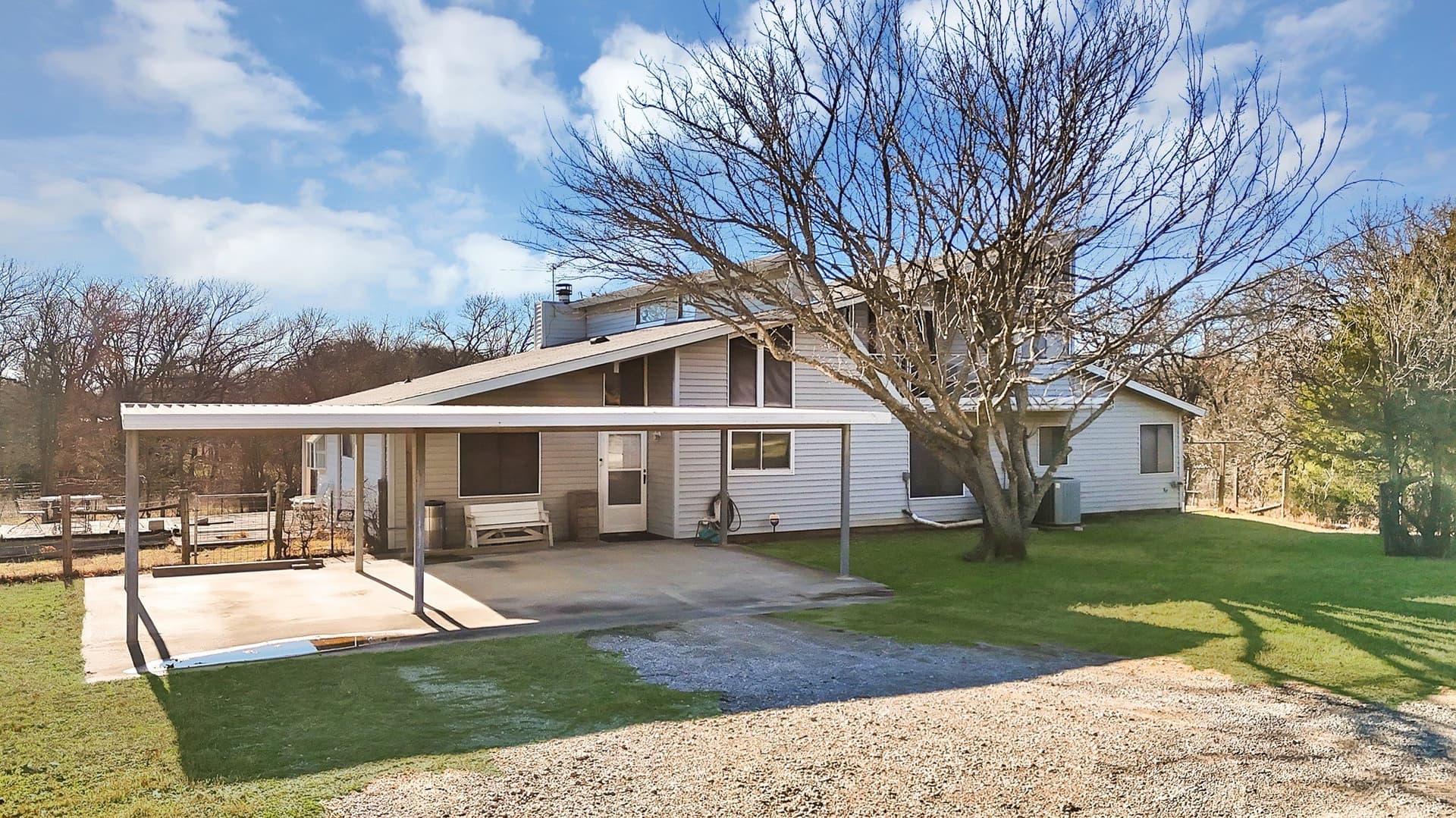 7.6 acres in Tarrant County - photo 9