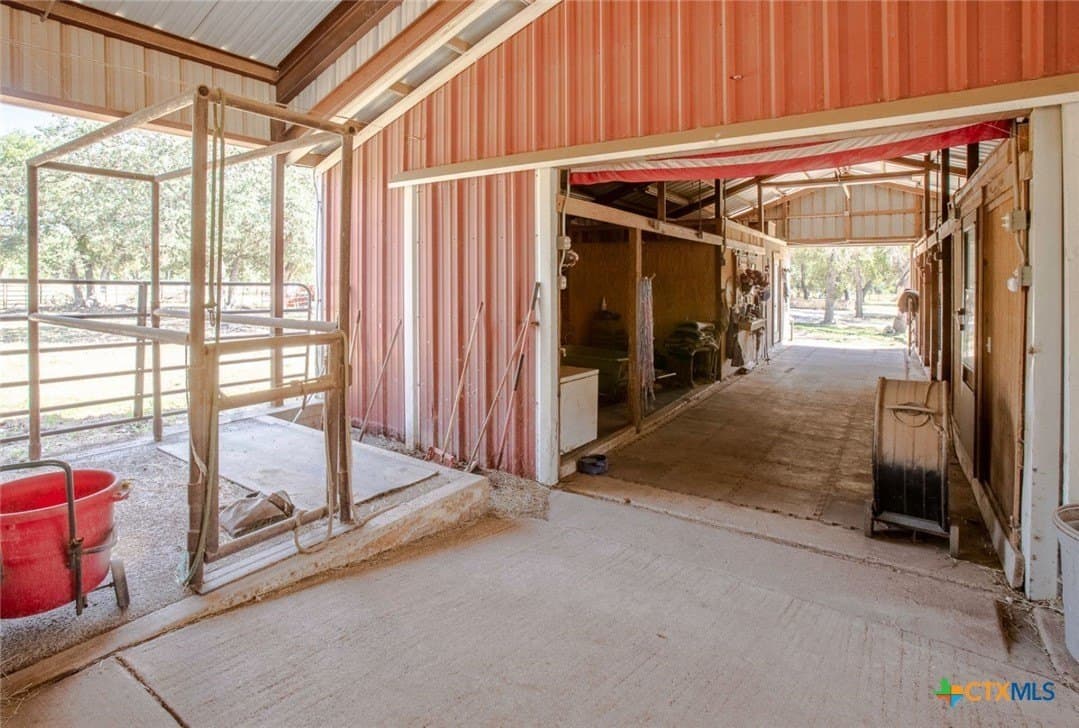 29.81 acres in Williamson County - photo 15