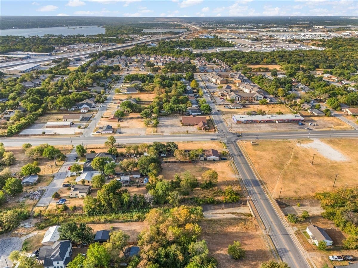 0.24 acres in Tarrant County - photo 18