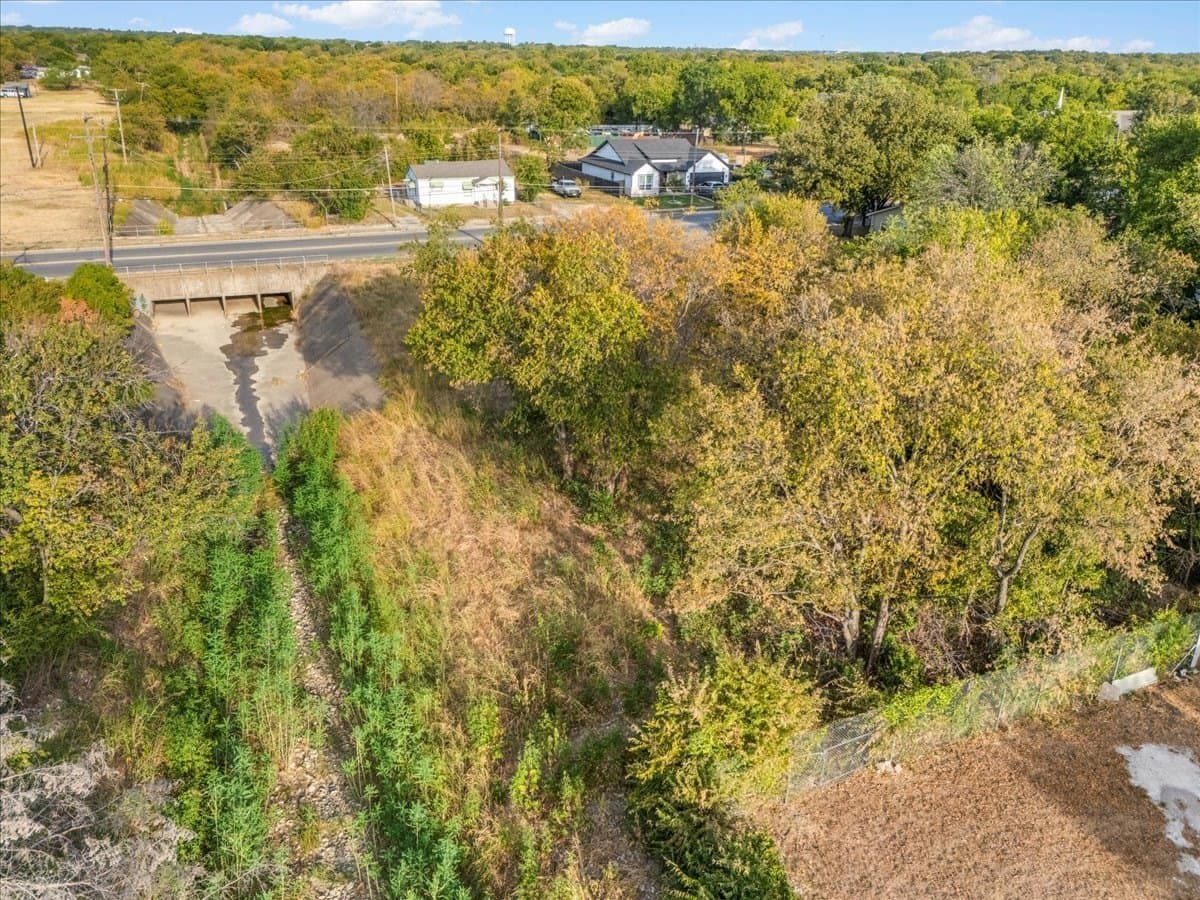 0.24 acres in Tarrant County - photo 17