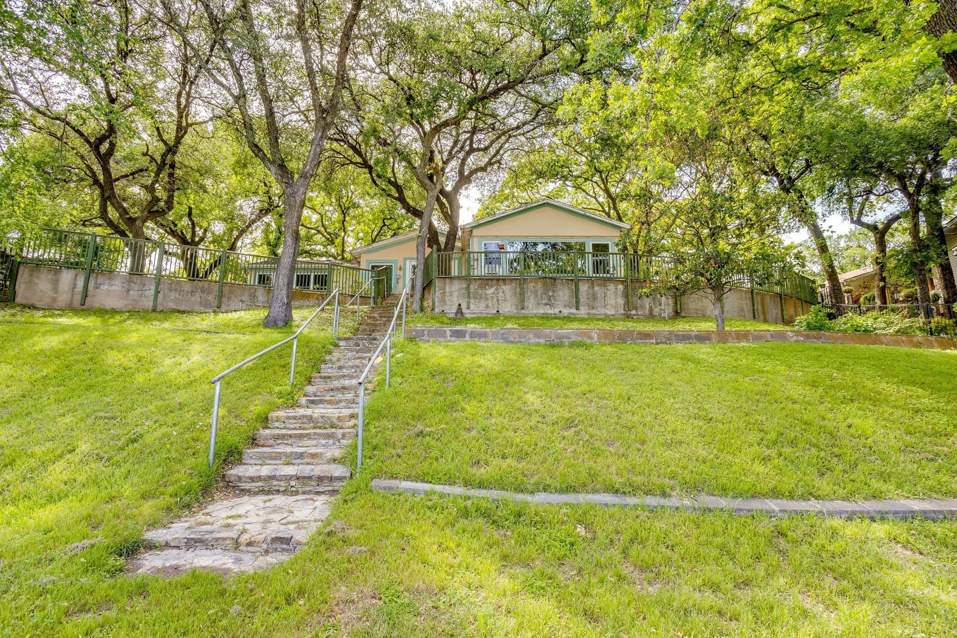 1.22 acres in Tarrant County - photo 39