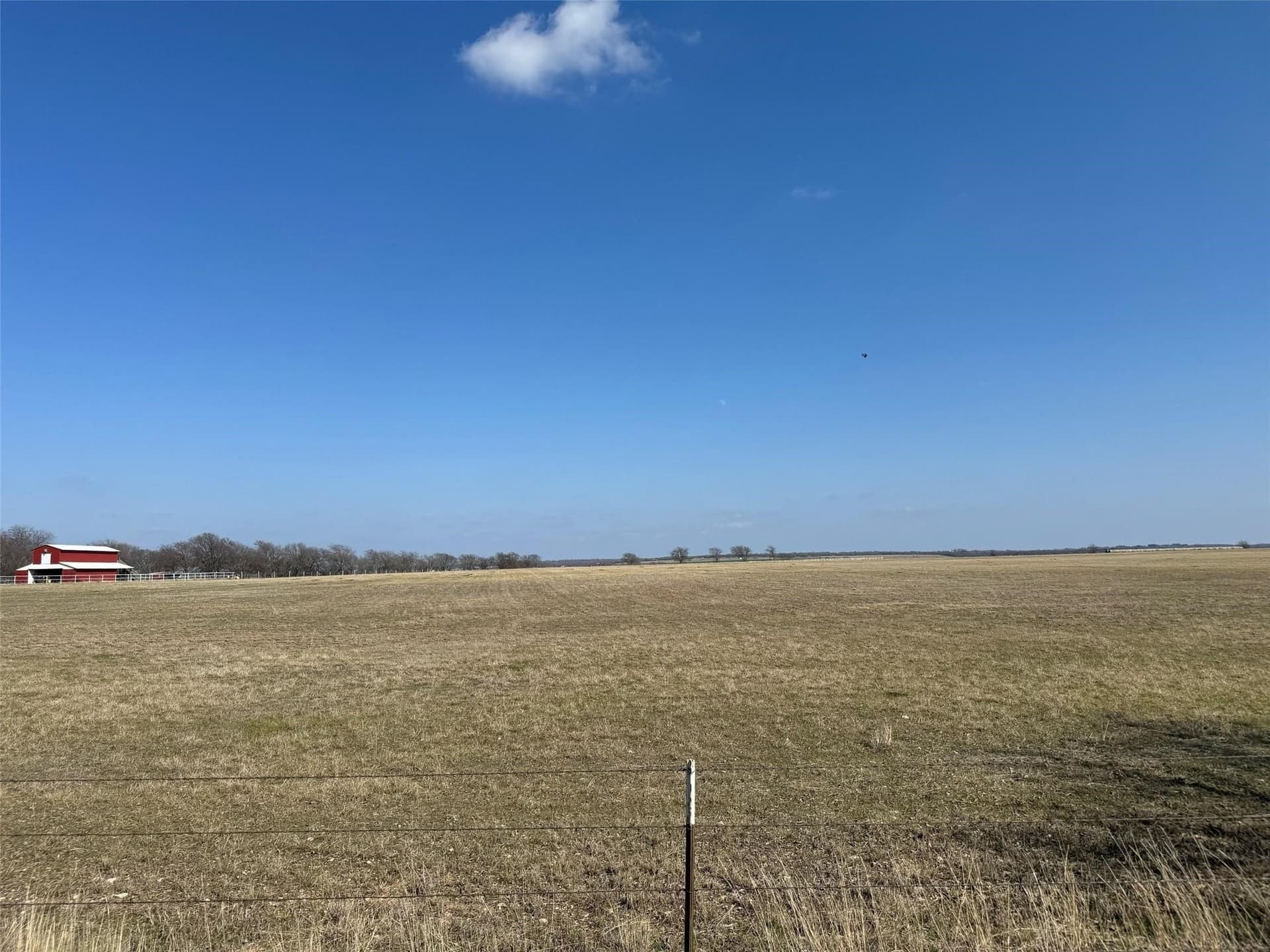 10.02 acres in Hill County gallery image 4