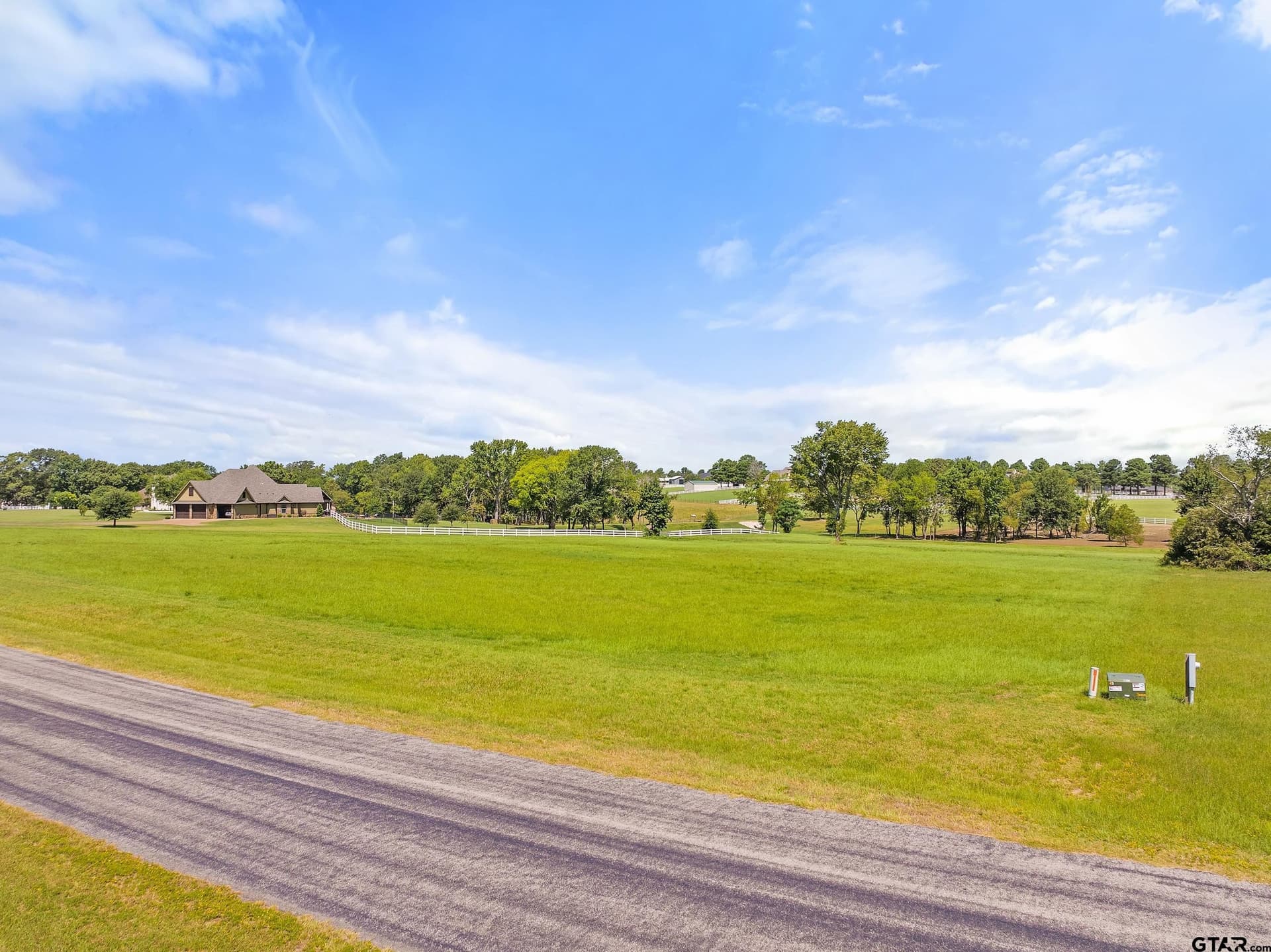 5 acres in Smith County - photo 2