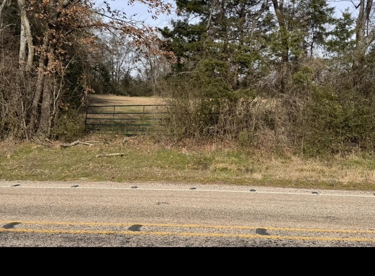 7.5 acres in Titus County