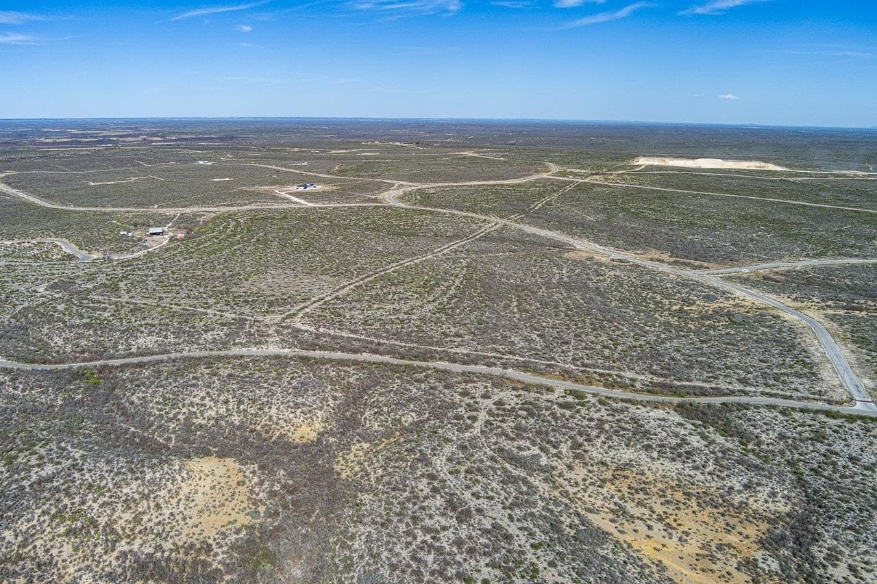 13.35 acres in Val Verde County - photo 8