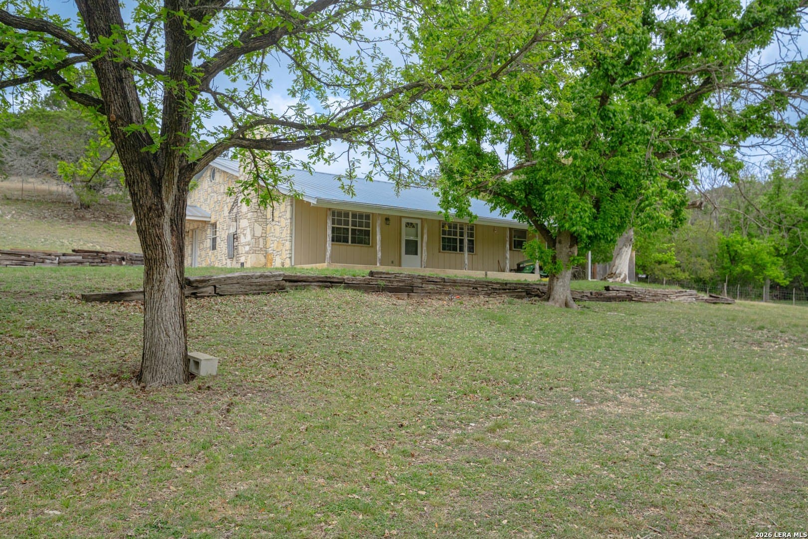 13.72 acres in Kerr County - photo 12