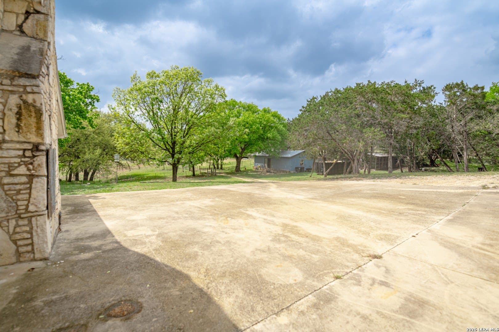 13.72 acres in Kerr County - photo 45