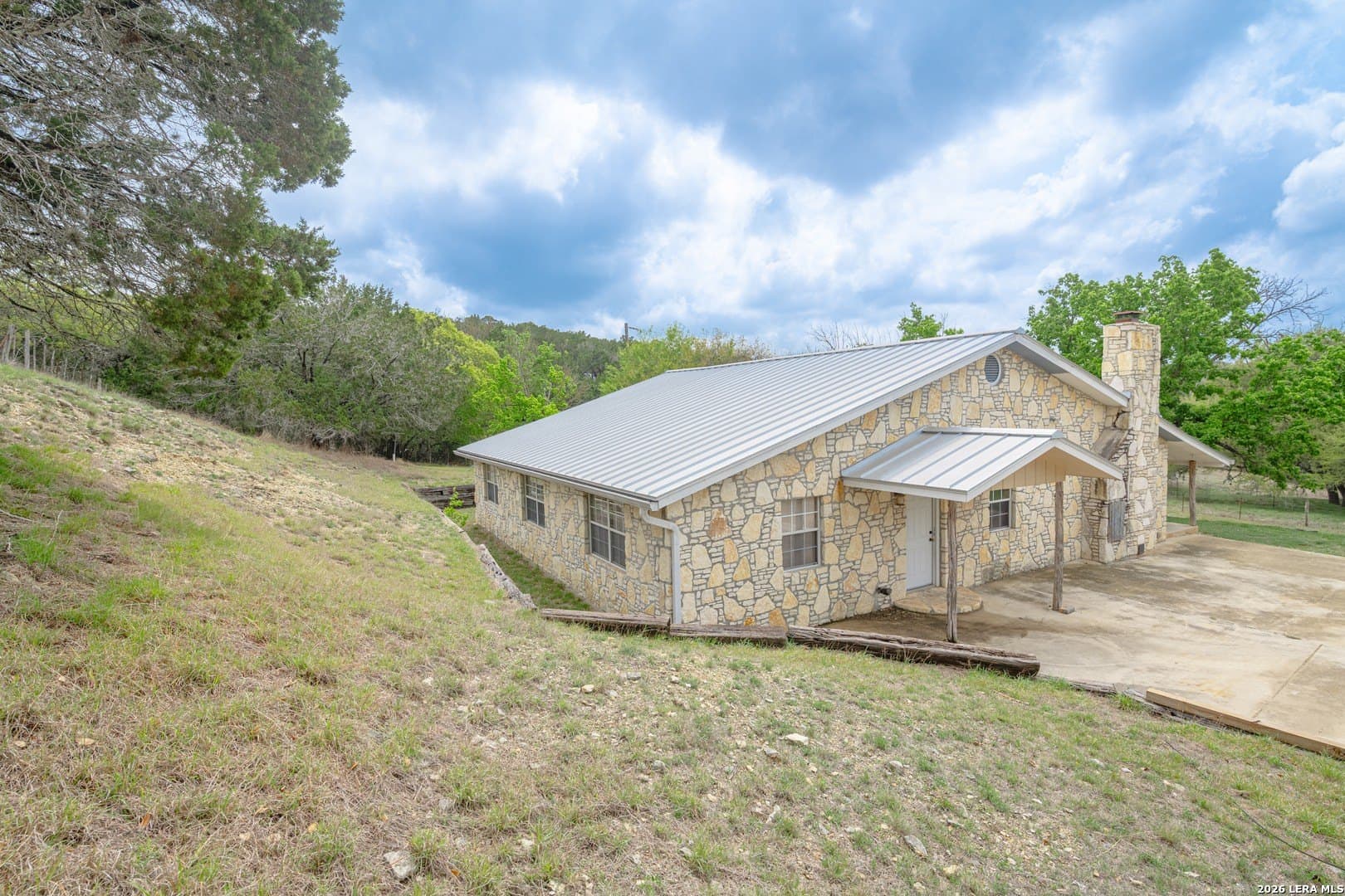 13.72 acres in Kerr County - photo 15