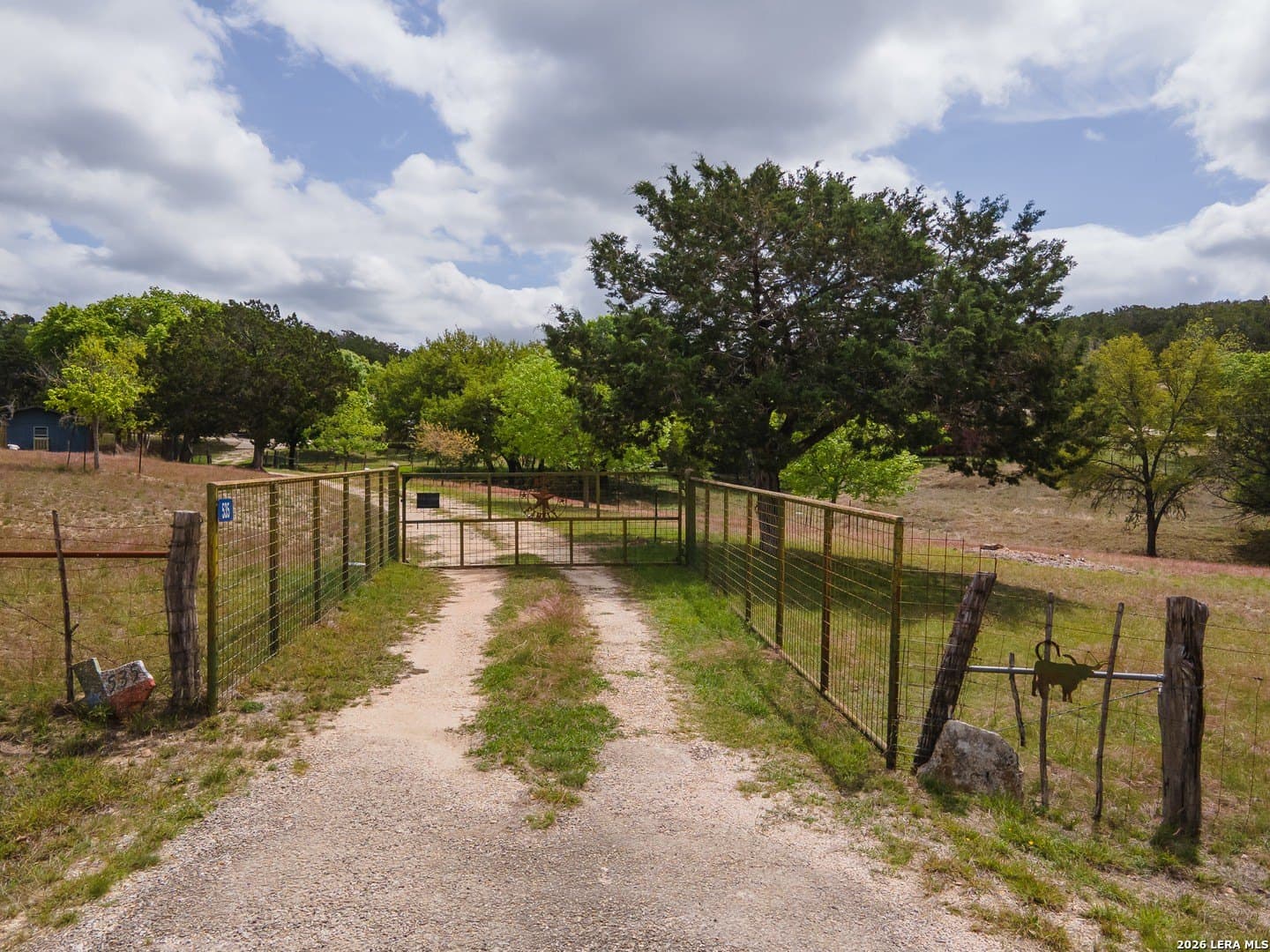 13.72 acres in Kerr County - photo 49