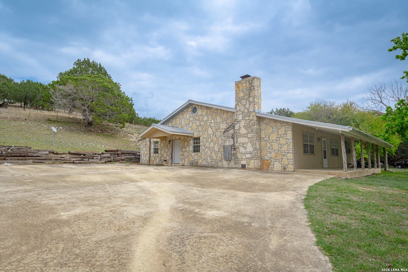 13.72 acres in Kerr County - photo 46