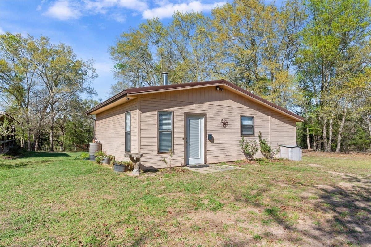 18.77 acres in Freestone County - photo 23