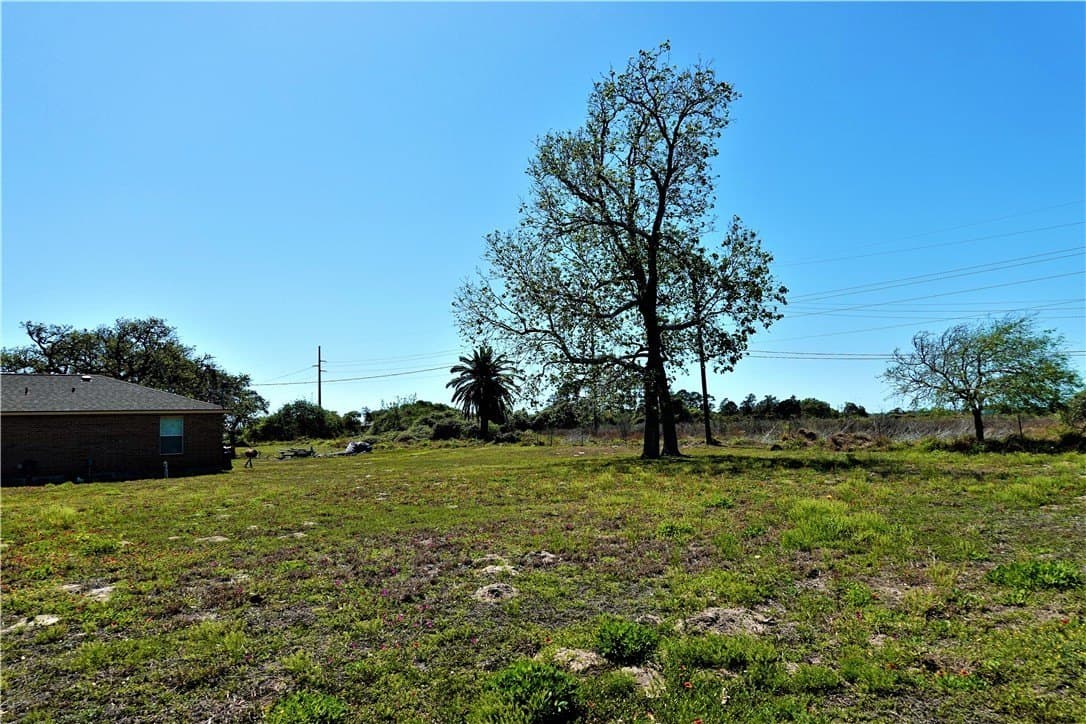 0.2 acres in San Patricio County - photo 11
