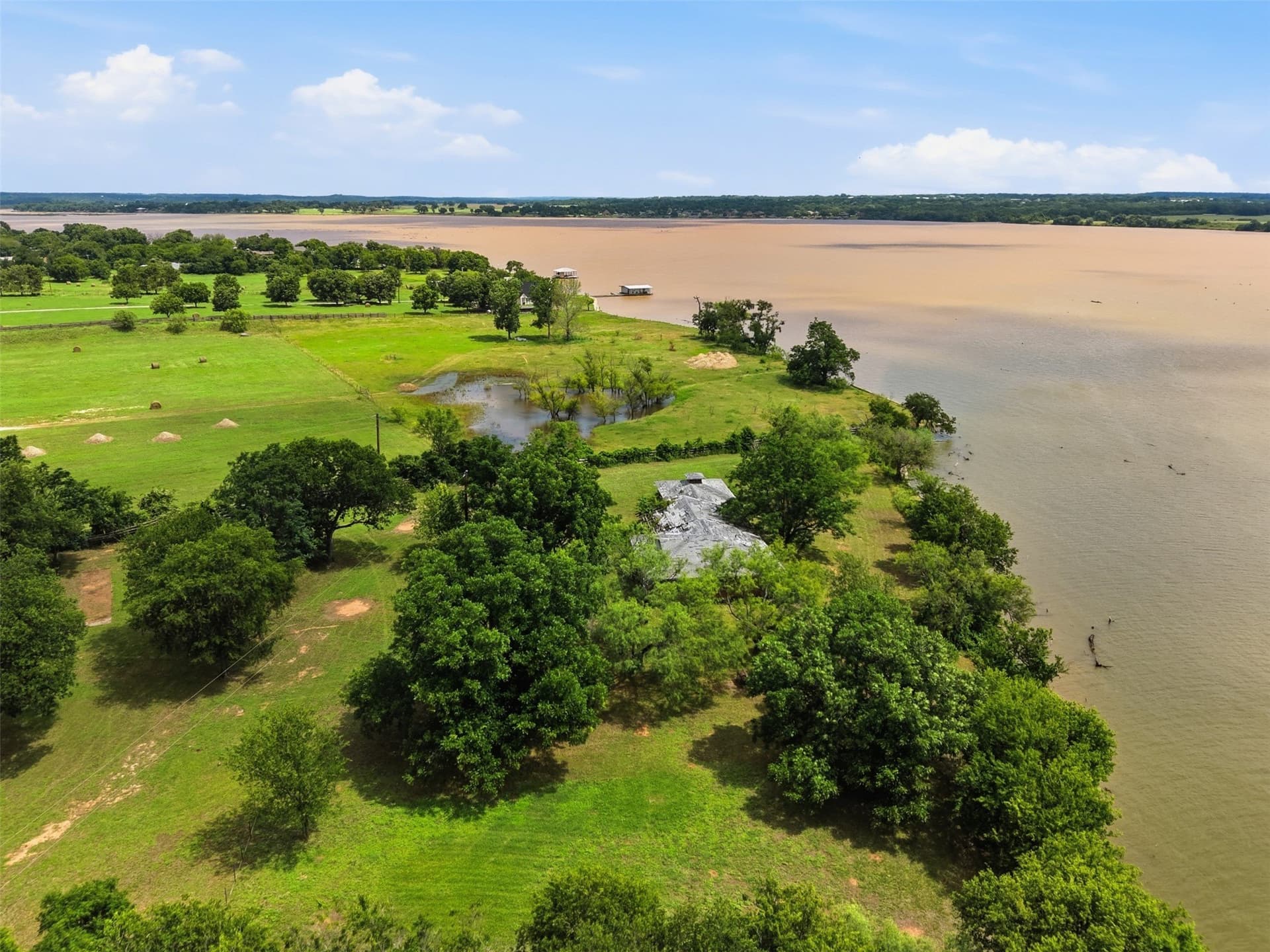 1.77 acres in Hood County gallery image 3