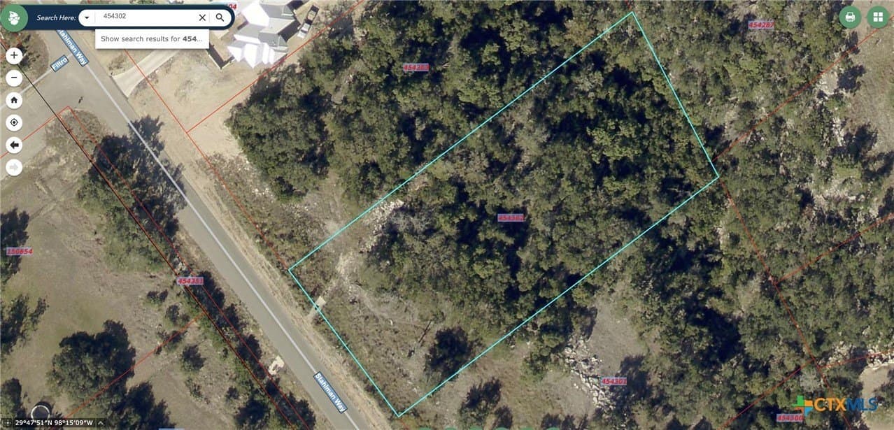 1.01 acres in Comal County - photo 2