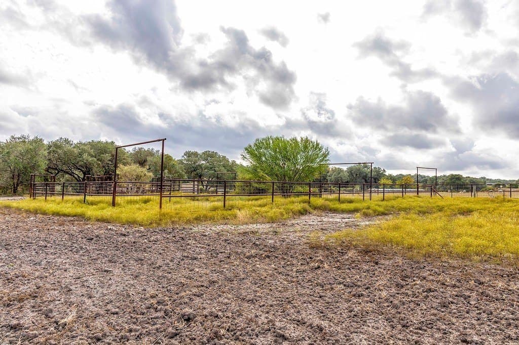 38.69 acres in Fayette County - photo 11