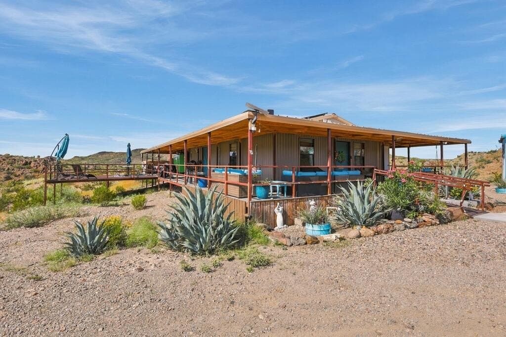 32.59 acres in Brewster County