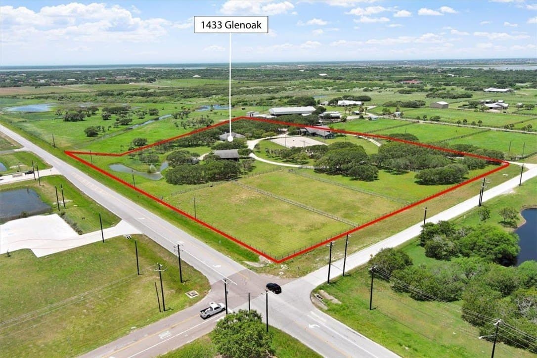 11.45 acres in Nueces County